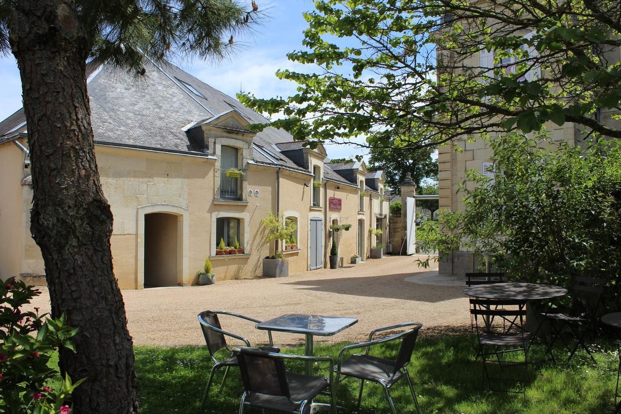 Hotel & Spa Chai De La Paleine Le Puy-Notre-Dame Exteriör bild