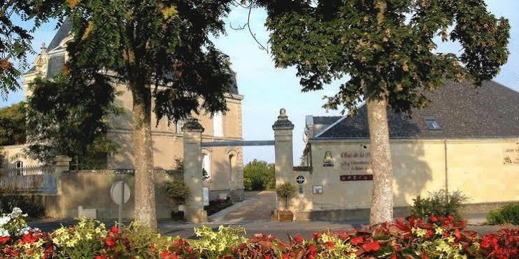 Hotel & Spa Chai De La Paleine Le Puy-Notre-Dame Exteriör bild